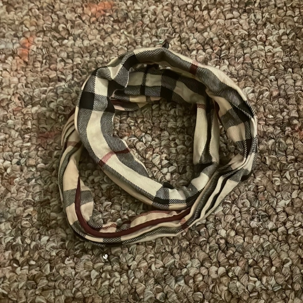 Burberry vintage scrunchie/hair tie